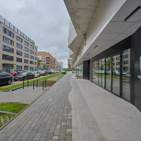 Apartmán Modern Slonimskiego With Balcony By Renters Vratislav