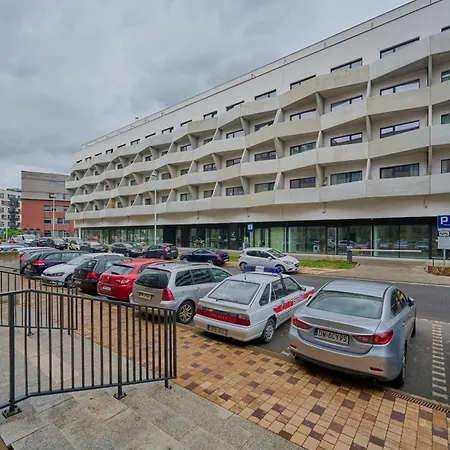 Modern Slonimskiego With Balcony By Renters Apartmán