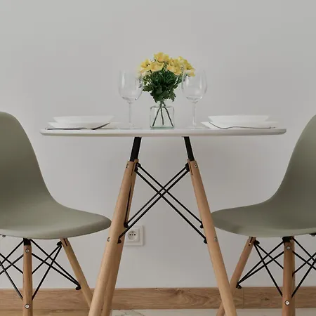 Modern Slonimskiego With Balcony By Renters Apartamento *