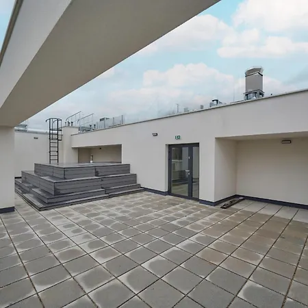 Modern Slonimskiego With Balcony By Renters * Breslavia