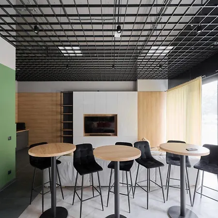 Modern Slonimskiego With Balcony By Renters Apartamento *