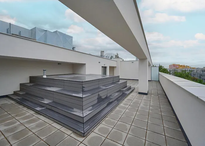 Apartamento Modern Slonimskiego With Balcony By Renters