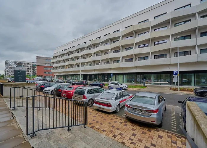 Modern Slonimskiego With Balcony By Renters Apartamento